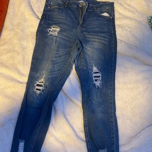 Almost Famous High Rise Mom Jean